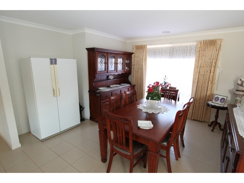 9 Faircroft Drive, Brookfield VIC 3338