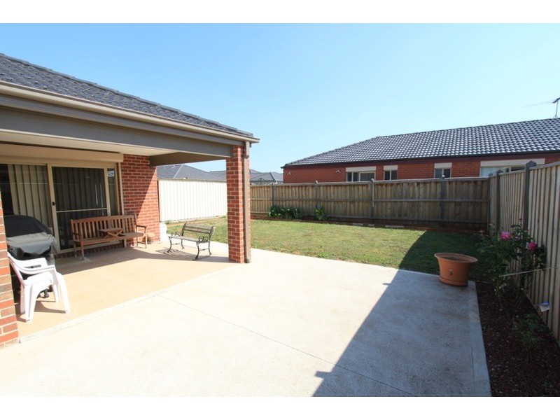 9 Faircroft Drive, Brookfield VIC 3338