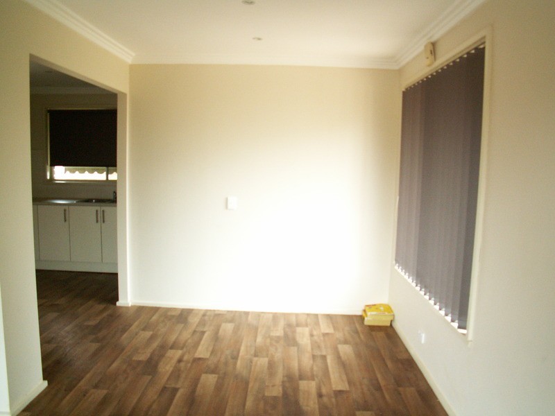 8 Kingsley Place, Melton VIC 3337