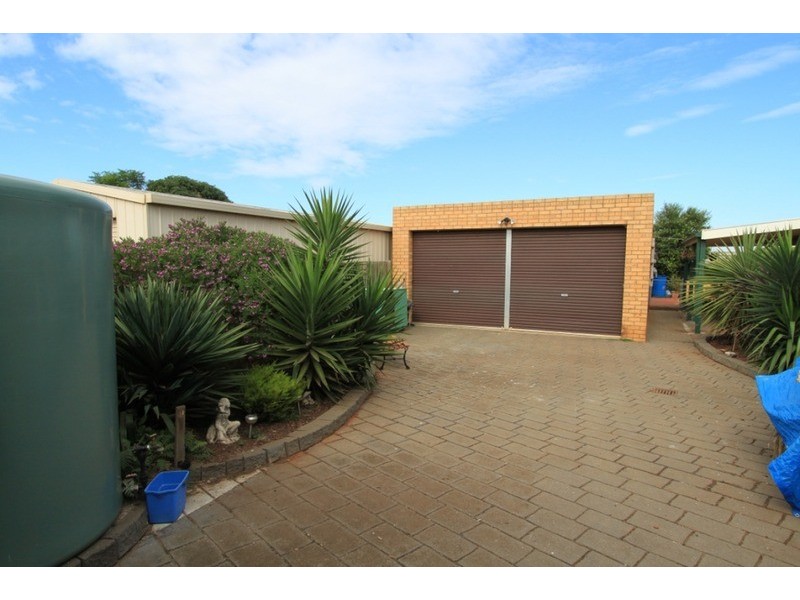 4 Oxley Court, Melton South VIC 3338