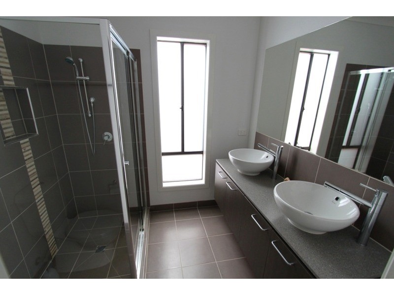 72 Fantail Way, Brookfield VIC 3338