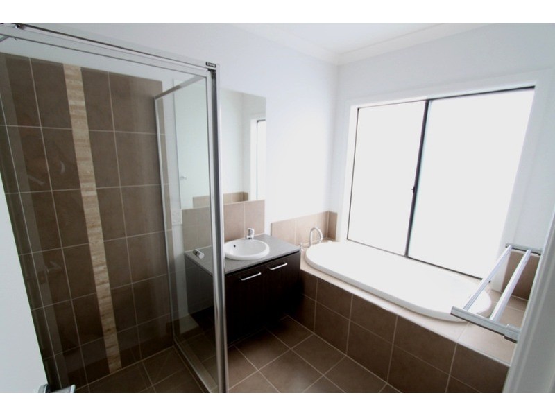 72 Fantail Way, Brookfield VIC 3338