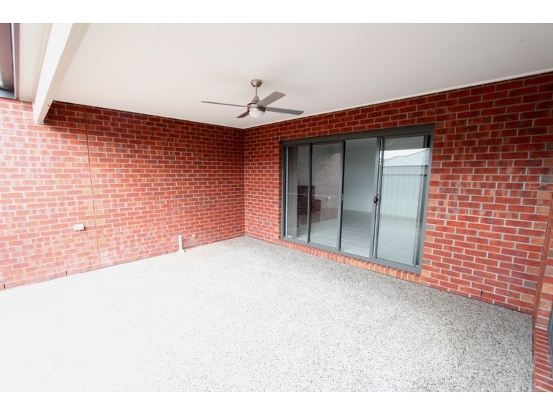 72 Fantail Way, Brookfield VIC 3338