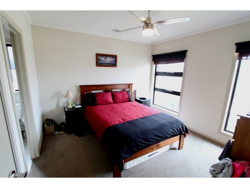 9 Chester Street, Kurunjang VIC 3337