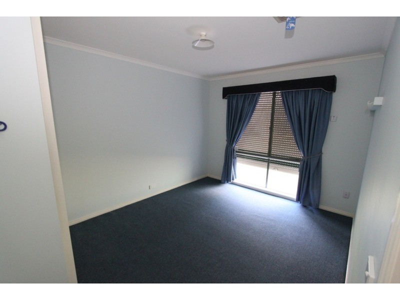 32 Fleetwood Circuit, Melton West VIC 3337