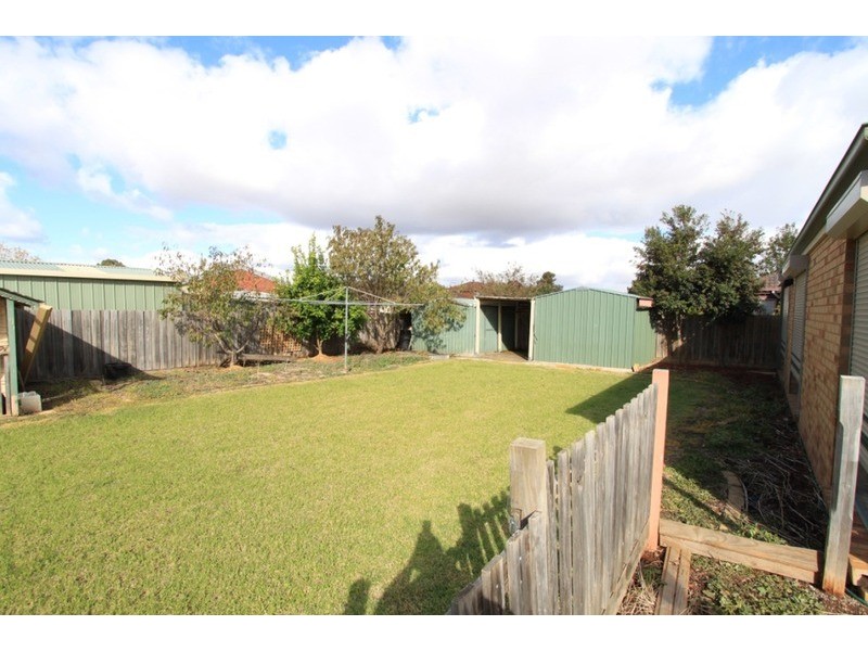 32 Fleetwood Circuit, Melton West VIC 3337