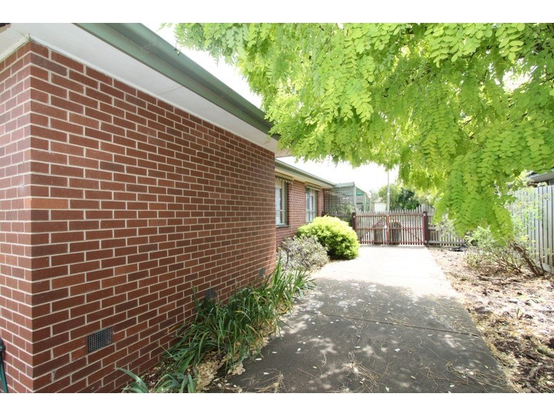 8 Mason Court, Melton VIC 3337