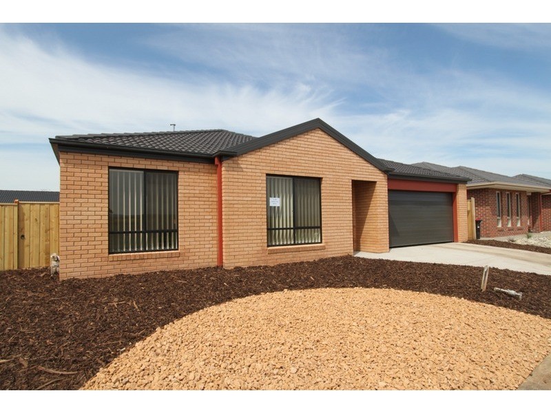 29 Longtree Drive, Melton West VIC 3337