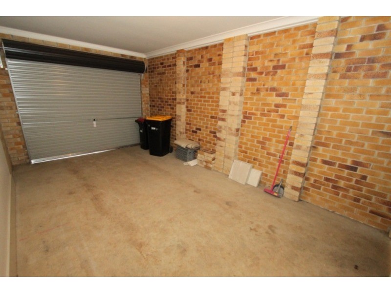 6/21-29 Lakewood Boulevard, Melton VIC 3337