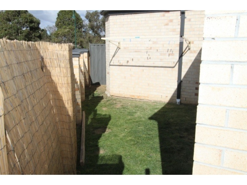 6/21-29 Lakewood Boulevard, Melton VIC 3337