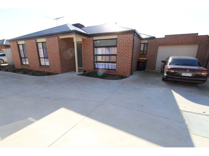 5/32 Black Knight Way, Kurunjang VIC 3337
