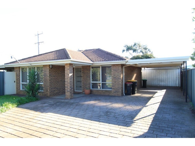 1 Kamil  Street, Melton South VIC 3338