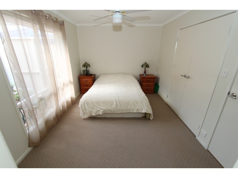 1 Kamil  Street, Melton South VIC 3338