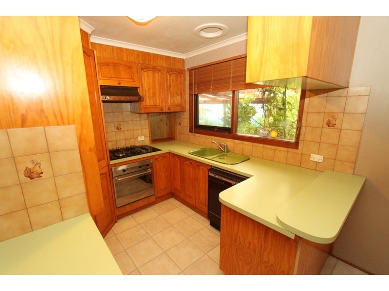 12 Lawson  Road, Melton South VIC 3338