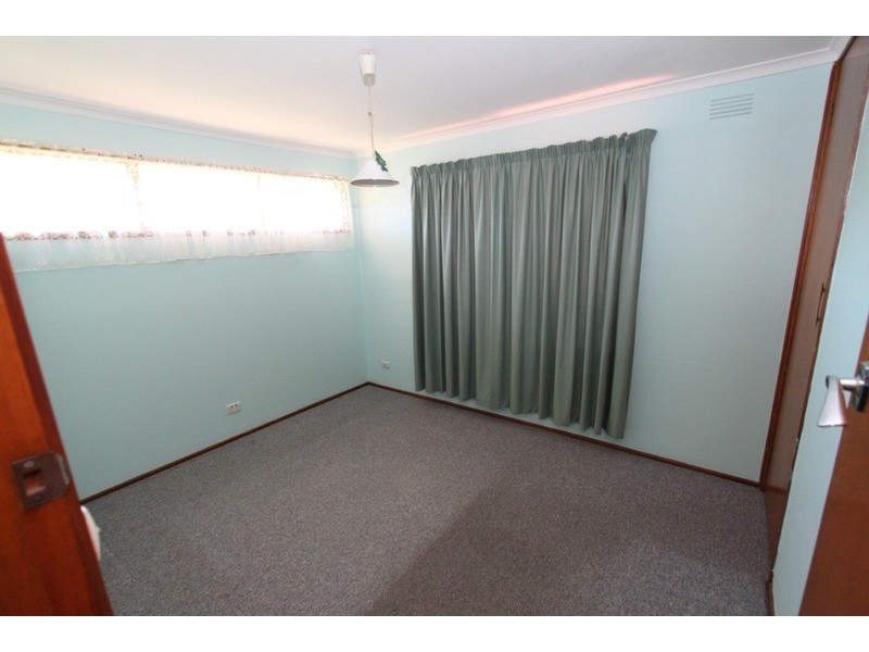 12 Lawson  Road, Melton South VIC 3338