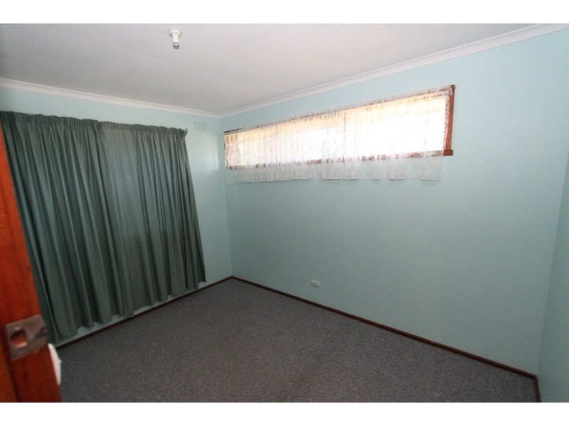 12 Lawson  Road, Melton South VIC 3338