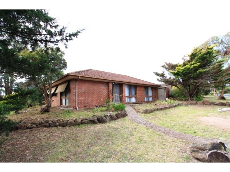 48 Tulloch  Avenue, Kurunjang VIC 3337