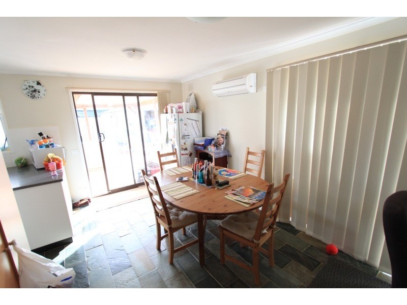 20 Linlithgow Way, Melton West VIC 3337