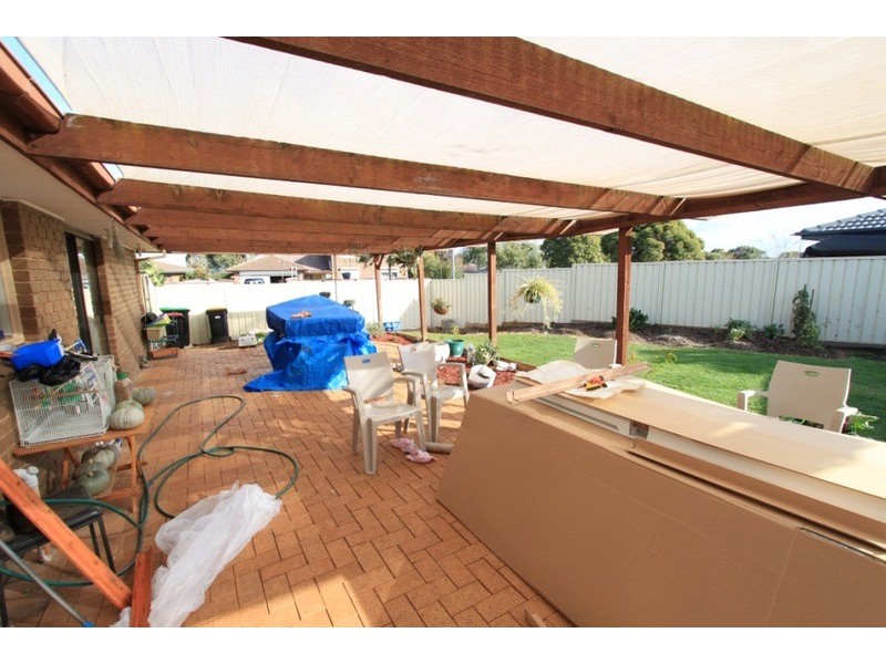 20 Linlithgow Way, Melton West VIC 3337