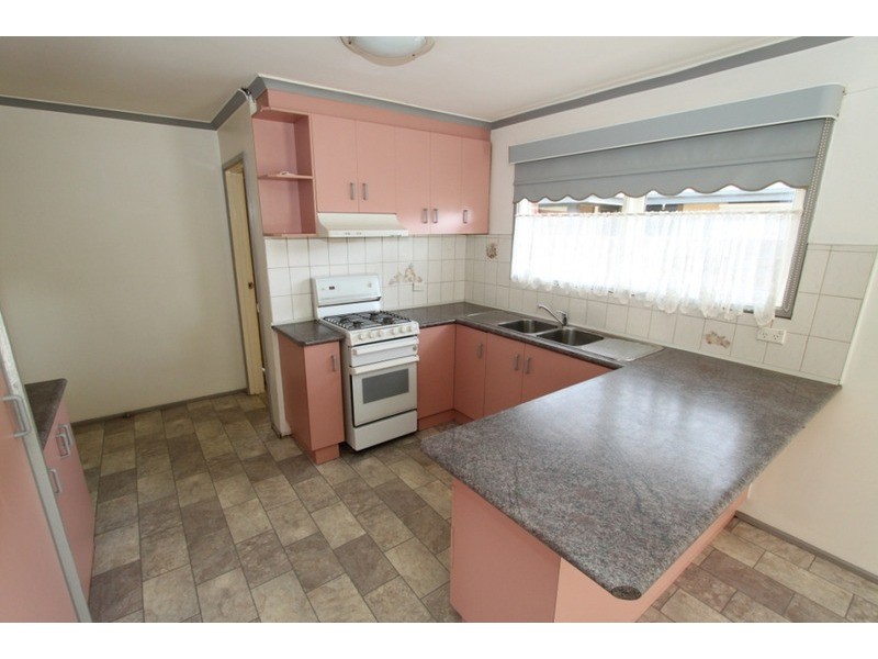 3 Falcon Drive, Melton VIC 3337