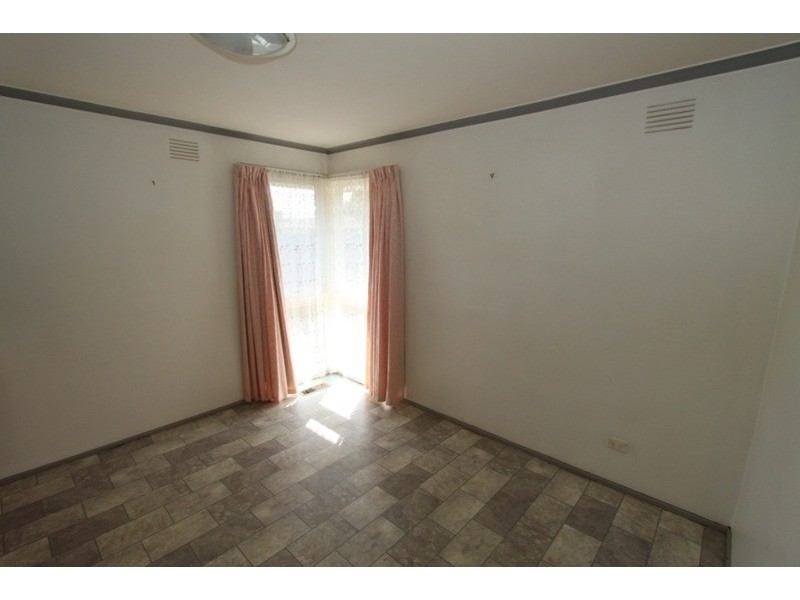 3 Falcon Drive, Melton VIC 3337