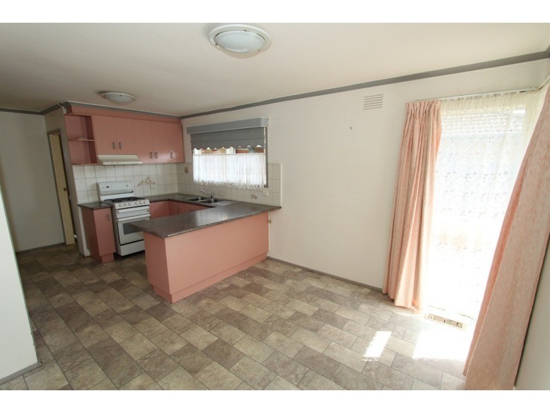 3 Falcon Drive, Melton VIC 3337