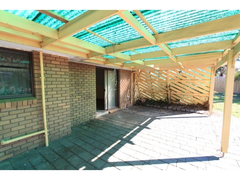 18 Kirkton Drive, Kurunjang VIC 3337