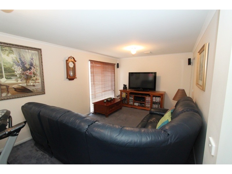 10 Park Lane, Melton West VIC 3337