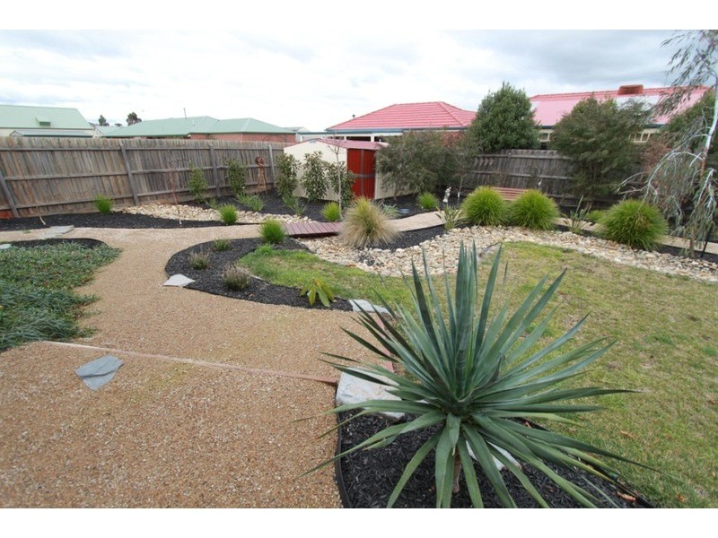 11 Princeton  Avenue, Melton West VIC 3337