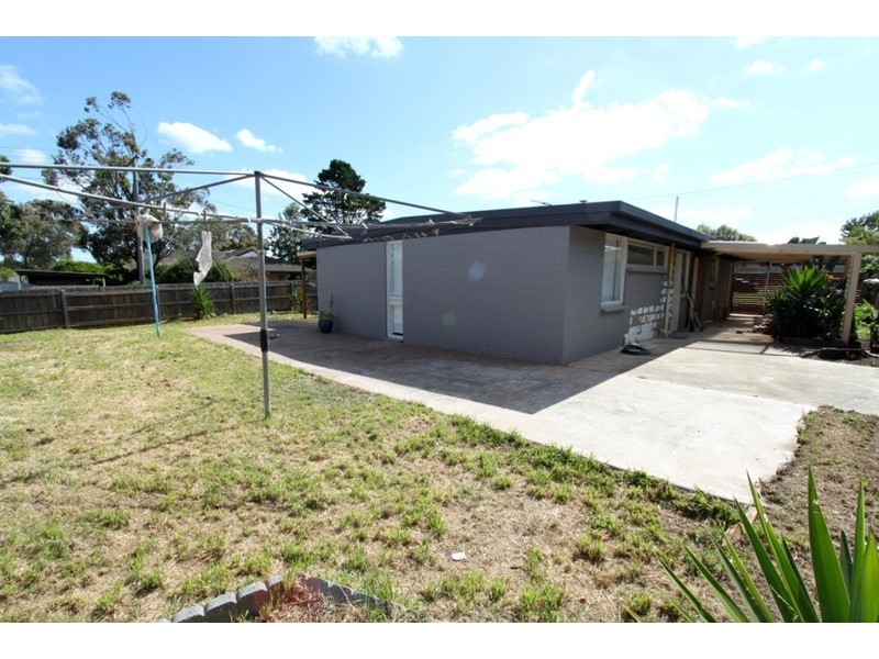 28 Raleighs Road, Melton VIC 3337