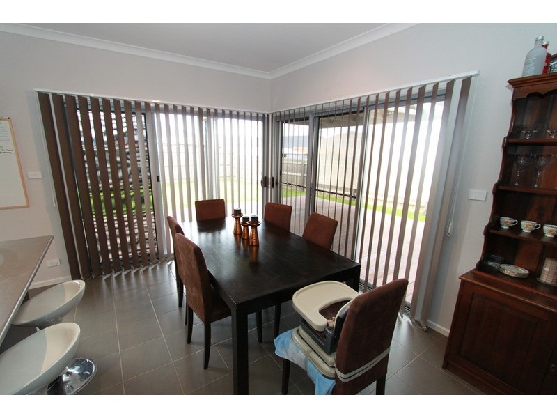 92 Westlake Drive, Melton West VIC 3337