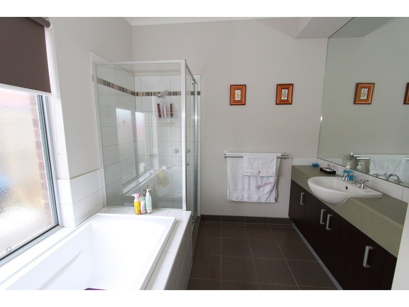 92 Westlake Drive, Melton West VIC 3337