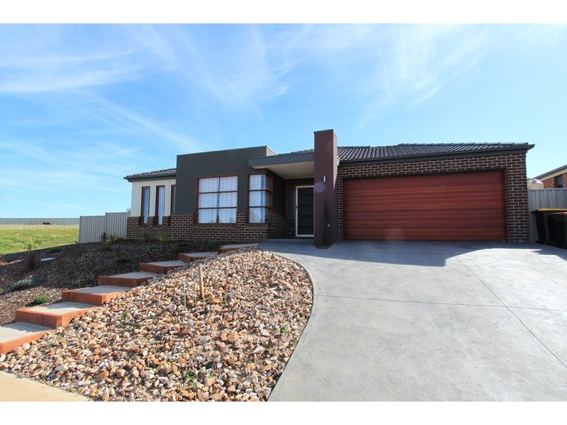 113 Caitlyn  Drive, Melton West VIC 3337
