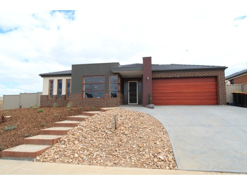 113 Caitlyn  Drive, Melton West VIC 3337