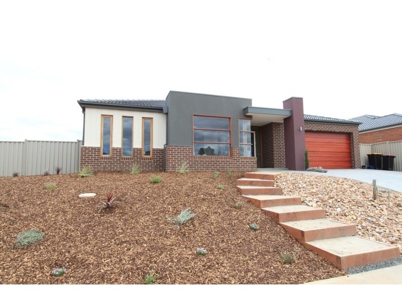 113 Caitlyn  Drive, Melton West VIC 3337