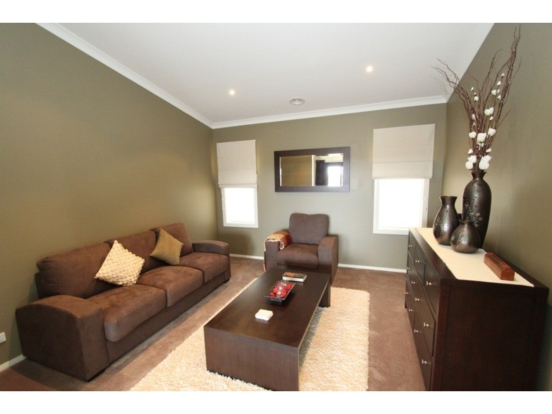 113 Caitlyn  Drive, Melton West VIC 3337