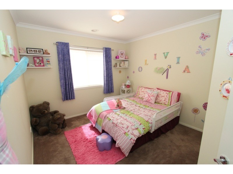 113 Caitlyn  Drive, Melton West VIC 3337