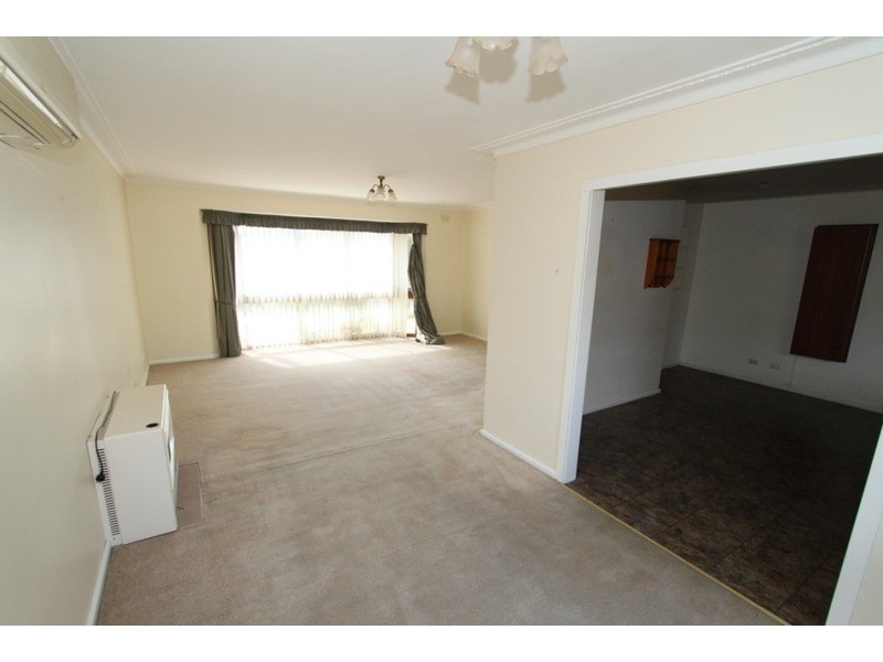 9 Raleighs Road, Melton VIC 3337