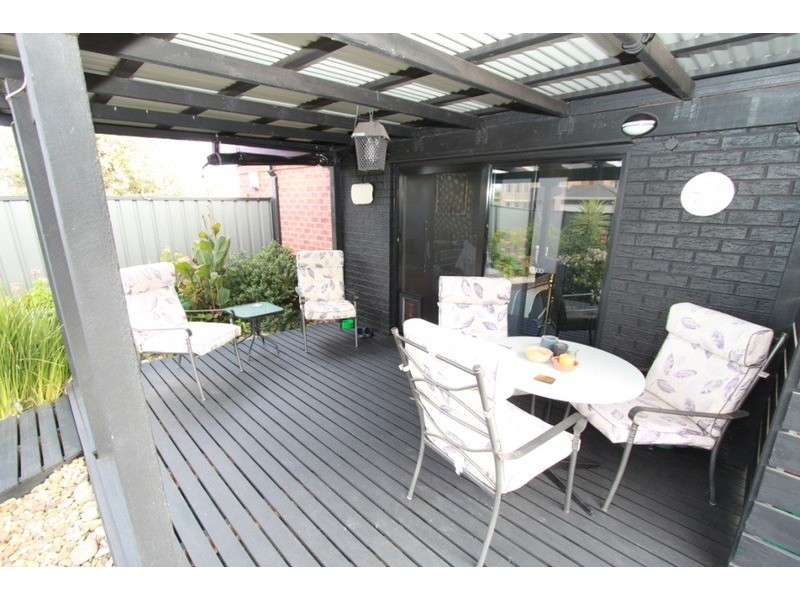 47 Ranfurlie Circuit, Melton West VIC 3337