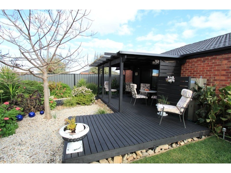 47 Ranfurlie Circuit, Melton West VIC 3337