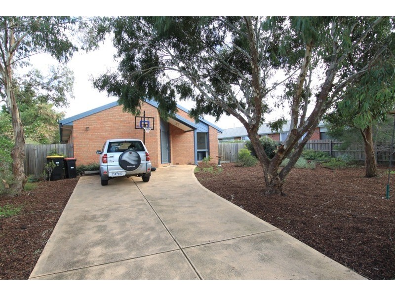 2 Marngo Court, Kurunjang VIC 3337