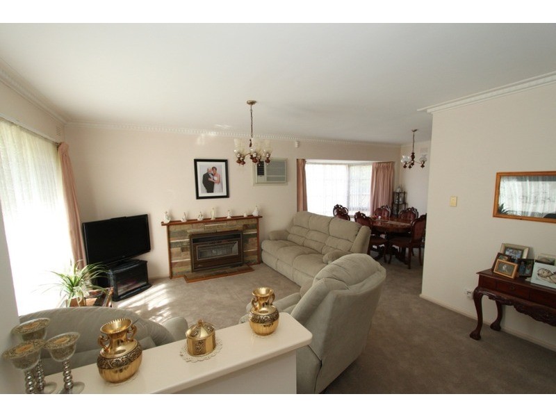 101 Vista Drive, Melton VIC 3337