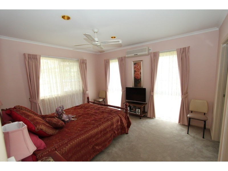 101 Vista Drive, Melton VIC 3337