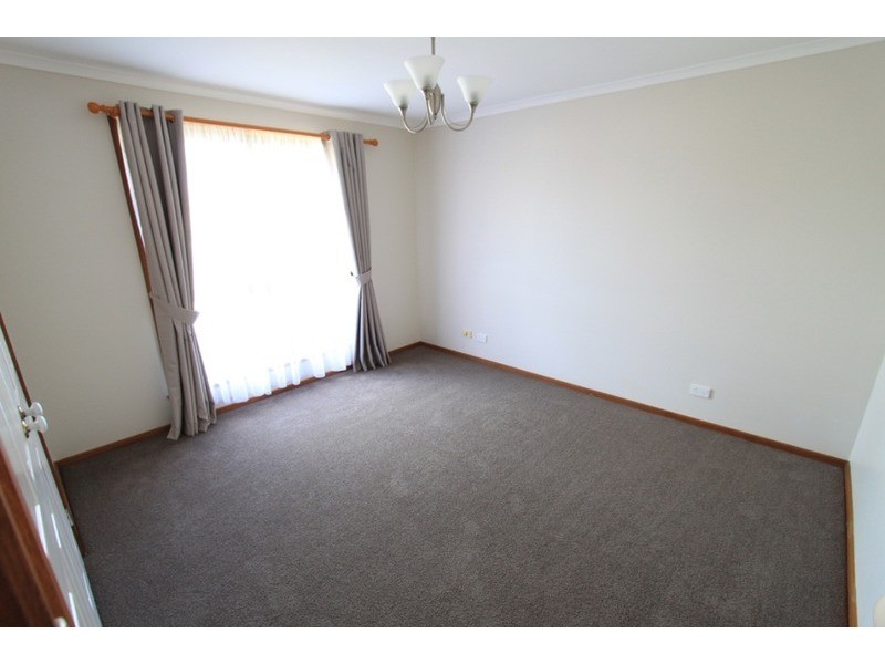 77 Childs Street, Melton South VIC 3338