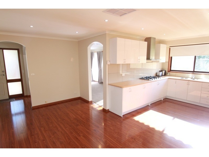 77 Childs Street, Melton South VIC 3338