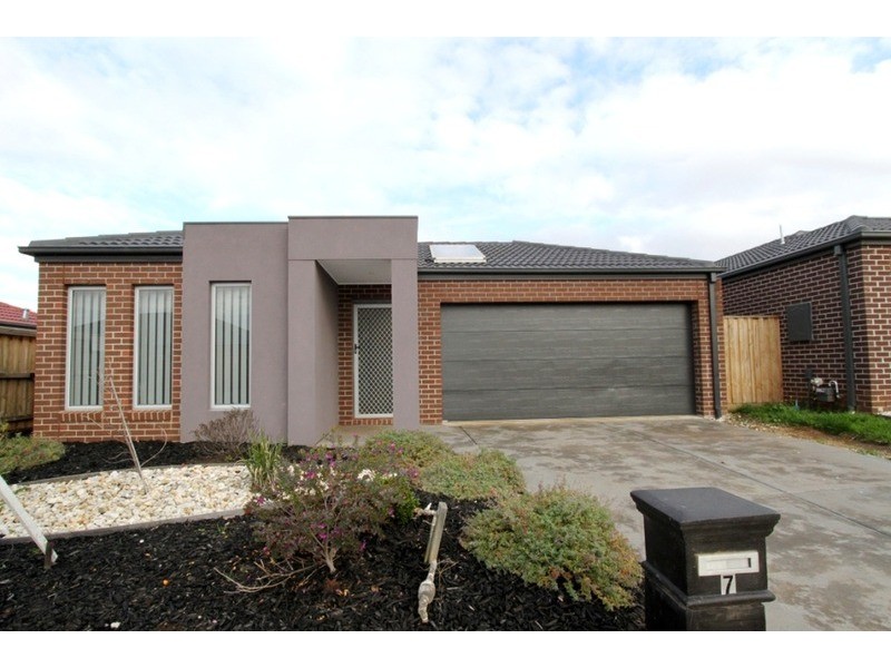 7 Turpentine Road, Brookfield VIC 3338
