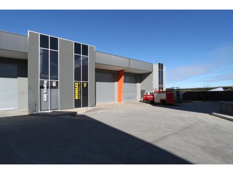 6/27-29 Fuller Road, Deer Park VIC 3023