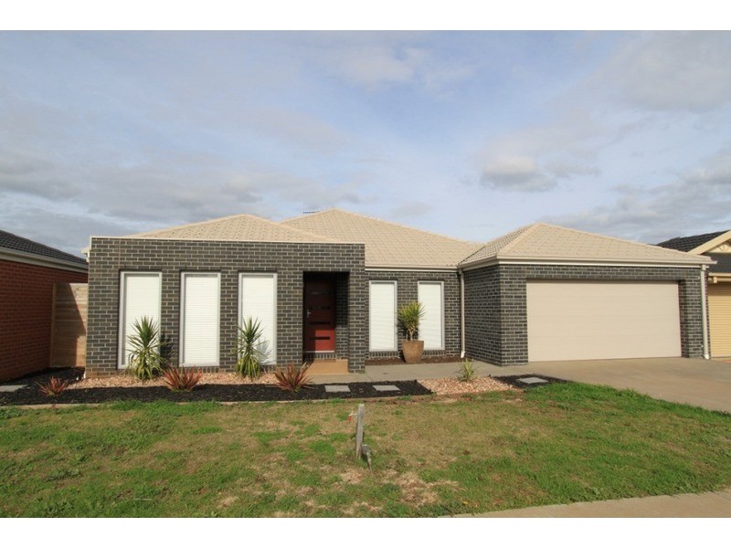 4 Wodalla  Street, Kurunjang VIC 3337
