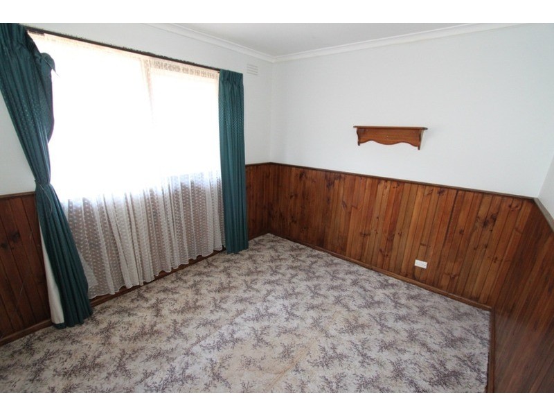 9 Raleighs Road, Melton VIC 3337