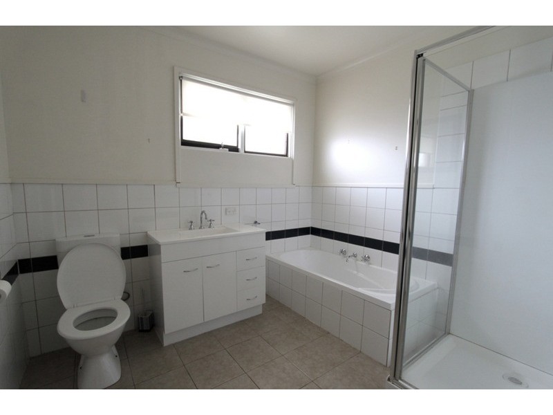 30 Riddle  Drive, Melton VIC 3337